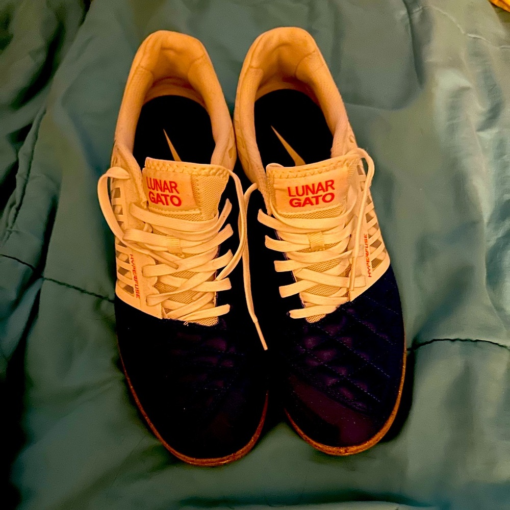 Lunar Gato Hyperfuse Nike gym shoes